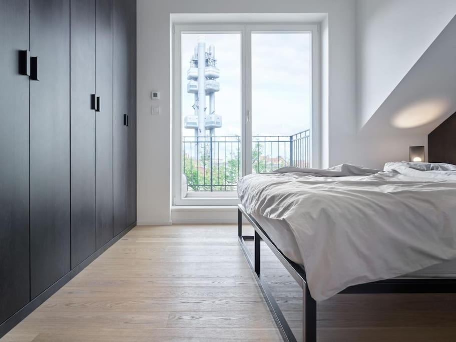 Rooftop Penthouse With Terrace, Prime Location Apartmán *